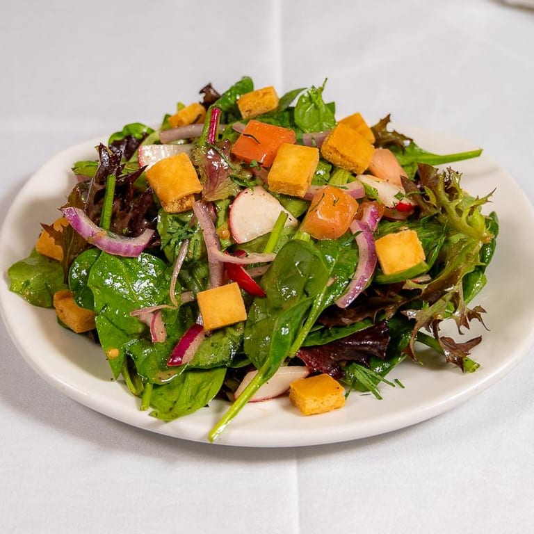 Fresh and Flavorful Salads for Every Palate